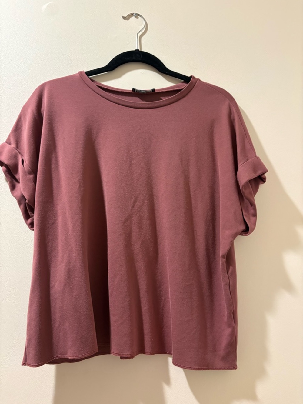 Express Rolled-Sleeve Short Sleeve Tee in Mauve